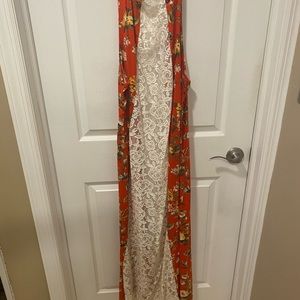 Floral full length kimono with lace back